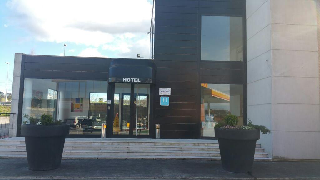 Puerta De Santillana Reocín Εξωτερικό φωτογραφία